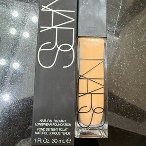 NARS Natural Radiant Longwear Foundation - Tan